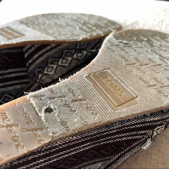 ✨2/$15✨ Shoes: TOMS 3” Wedge, Size 6 🛍 Bundle Me! - Picture 10 of 12